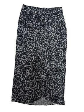 Sincerely Jules Women's Black Animal Print Skirt